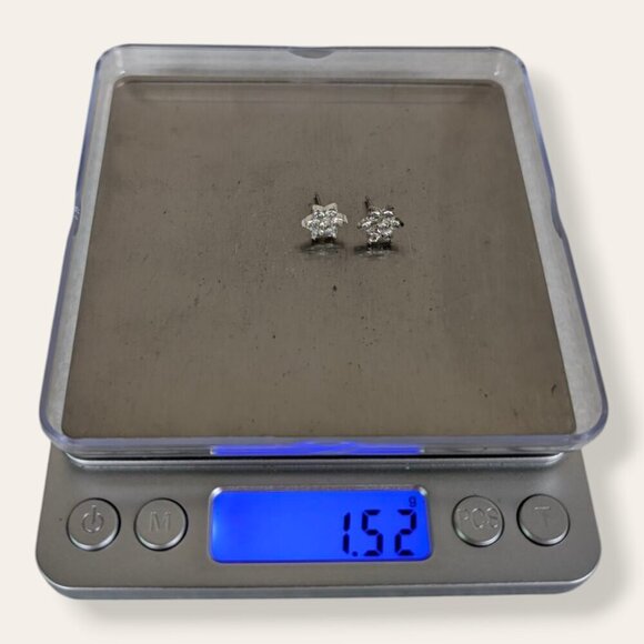 (2/$20) Vintage Glass Rhinestone Stud Earrings - Picture 6 of 6